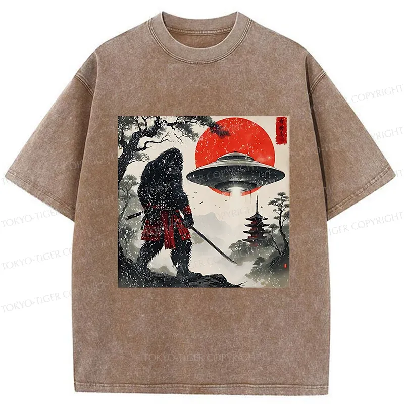 Tokyo-Tiger Bigfoot Vs Alien Washed T-Shirt