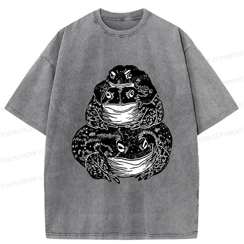 Tokyo-Tiger Stacked Together Frogs Washed T-Shirt