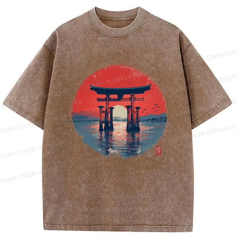 Tokyo-Tiger Retro Japanese Torii Gate Washed T-Shirt