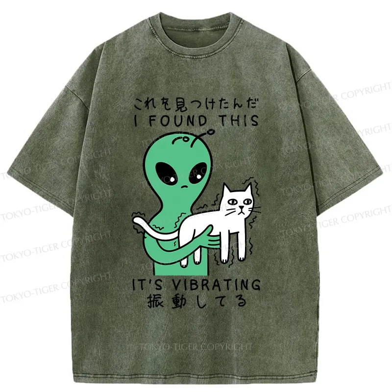 Tokyo-Tiger Alien Holding A Vibrating Cat Funny Washed T-Shirt