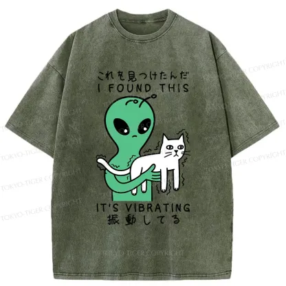 Tokyo-Tiger Alien Holding A Vibrating Cat Funny Washed T-Shirt