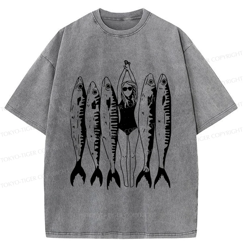 Tokyo-Tiger Swimming People And Fish Washed T-Shirt