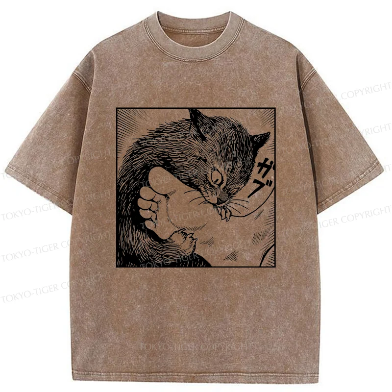 Tokyo-Tiger Cat Bites Feet Washed T-Shirt