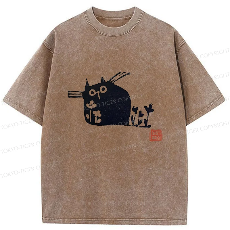 Tokyo-Tiger Cat On The Grass Washed T-Shirt