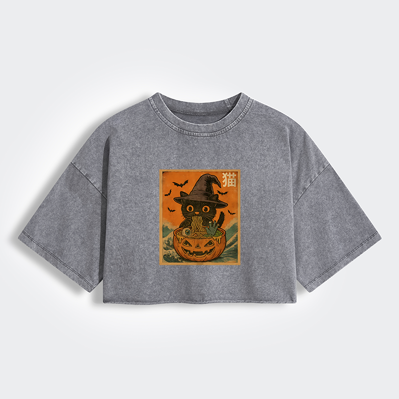 Tokyo-Tiger Halloween Cat Eating Ramen Women's Washed Crop T-Shirt