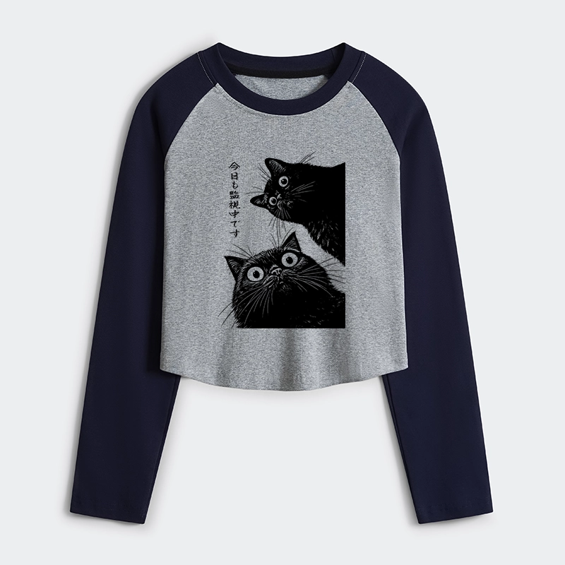 Tokyo-Tiger The Cat Is Watching Today Women's Crop Raglan T-Shirt