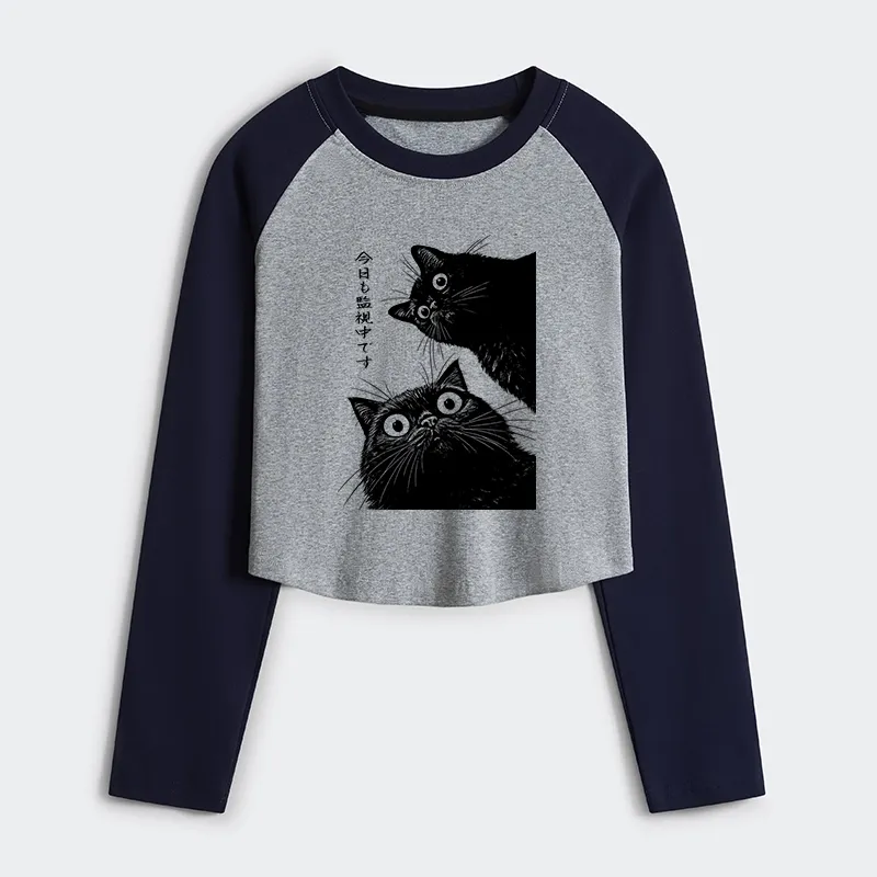 Tokyo-Tiger The Cat Is Watching Today Women's Crop Raglan T-Shirt