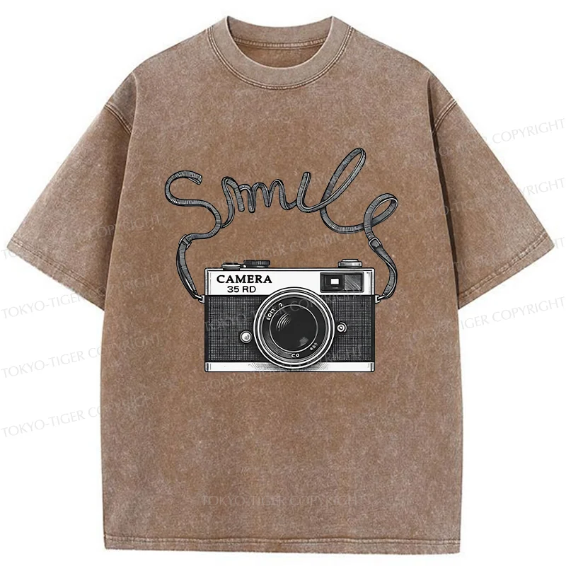 Tokyo-Tiger Smile Camera Washed T-Shirt