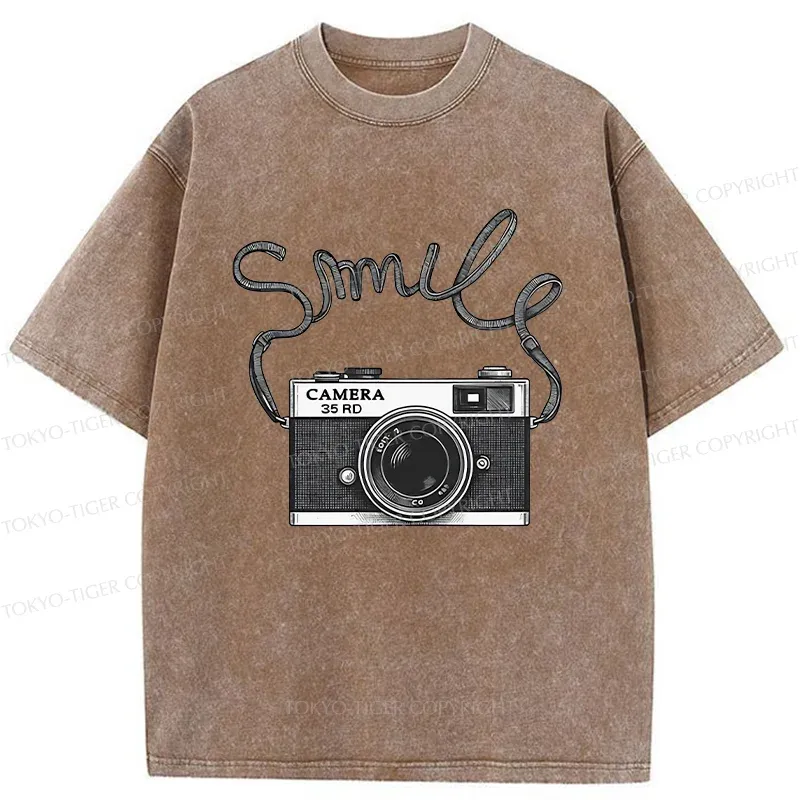 Tokyo-Tiger Smile Camera Washed T-Shirt