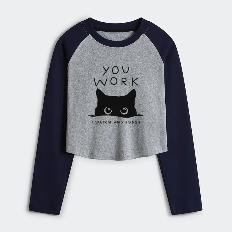 Tokyo-Tiger A Cat That Spies Women's Crop Raglan T-Shirt