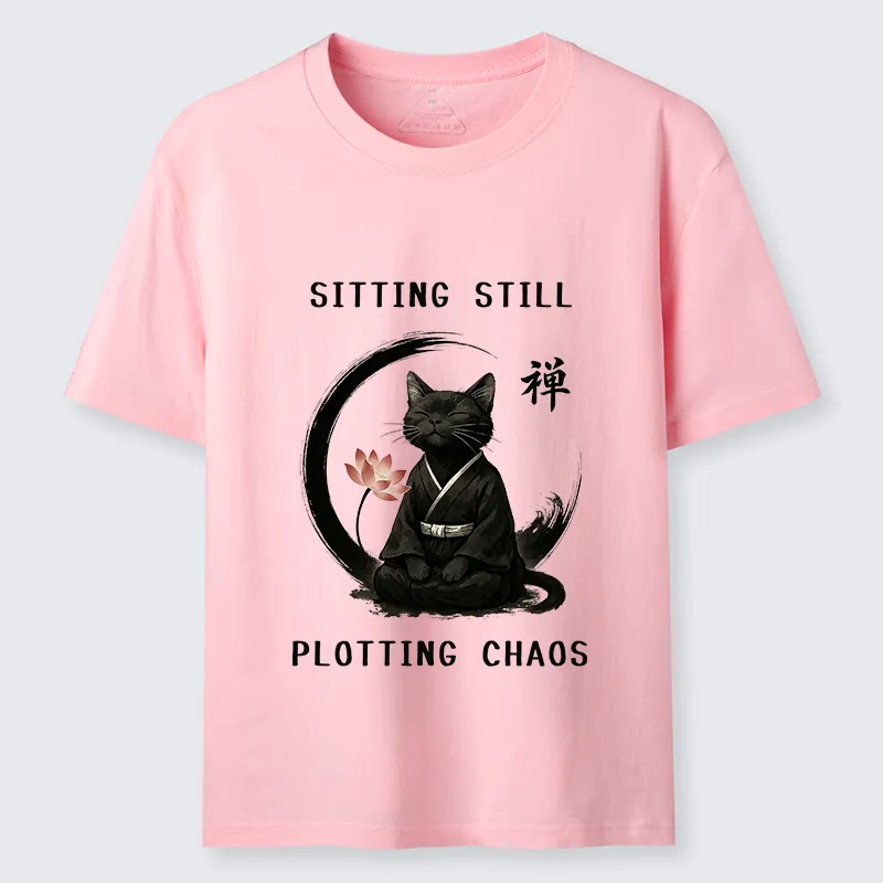 Tokyo-Tiger Sitting still  plotting chaos Calming Zen Cat Funny Classic T-Shirt