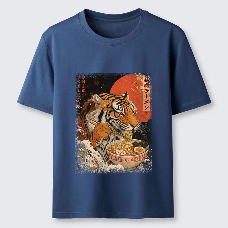 Tokyo-Tiger Ukiyoe Japan Tiger Eating Ramen Classic T-Shirt