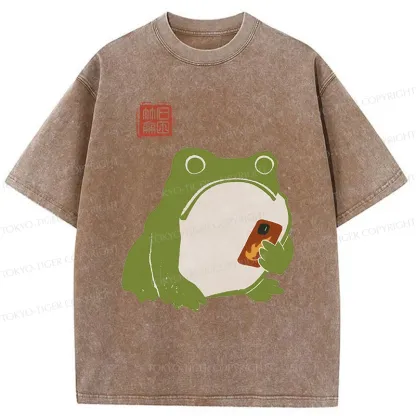 Tokyo-Tiger Frog Playing With Mobile Phone Washed T-Shirt