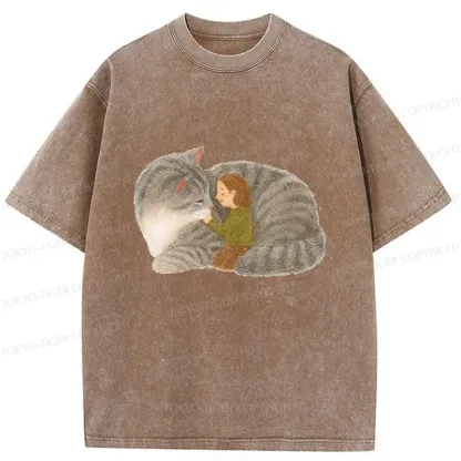 Tokyo-Tiger Girl Hugging Cat Washed T-Shirt
