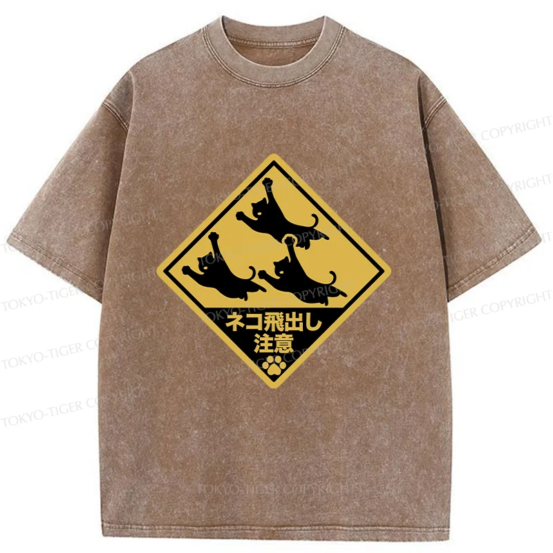 Tokyo-Tiger Cat Jumping Out Be Careful Washed T-Shirt