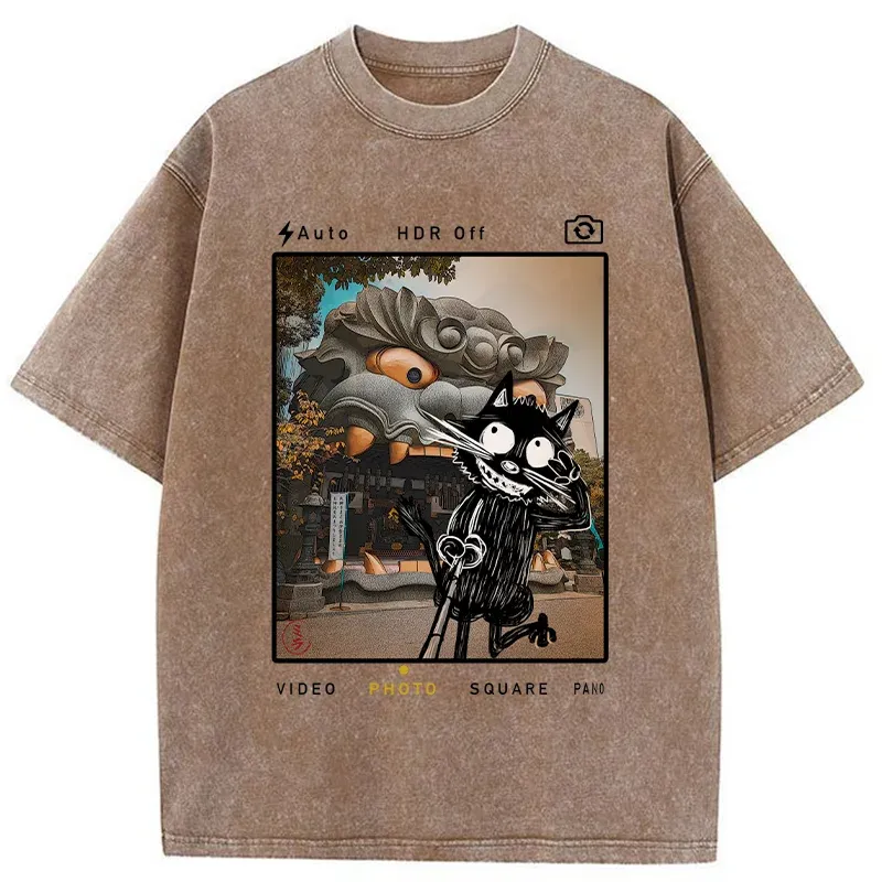 Tokyo-Tiger Cat Travel The Lion Hall Washed T-Shirt