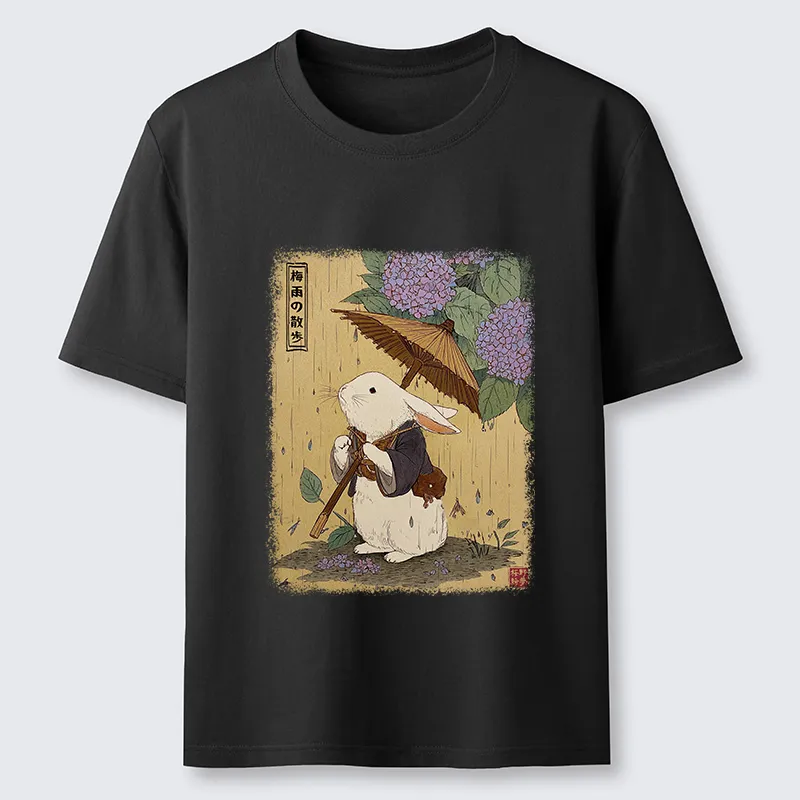 Tokyo-Tiger Ukiyoe Rainy Stroll Bunny Classic T-Shirt