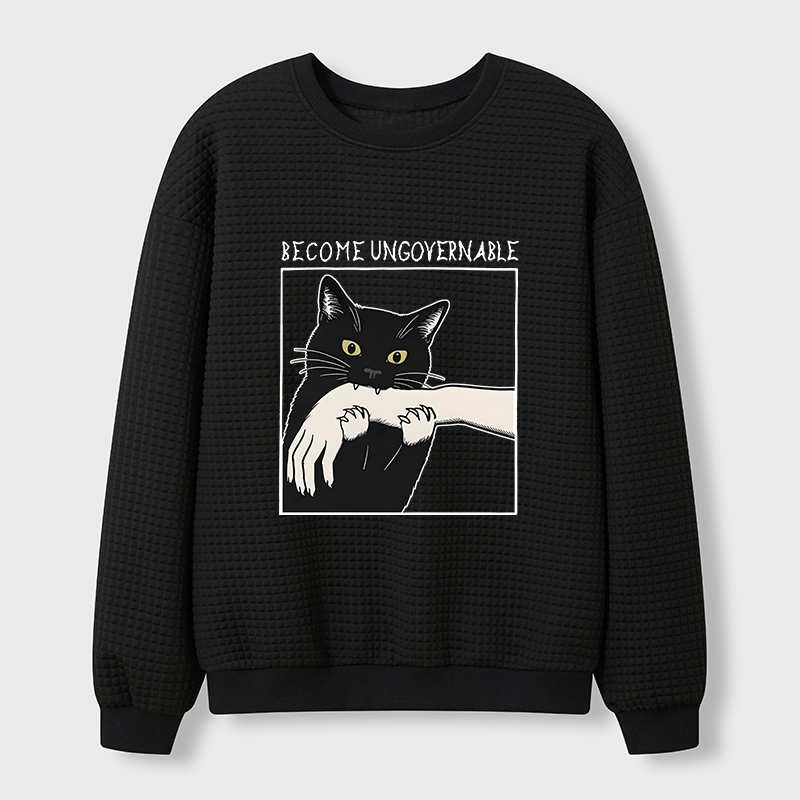 Tokyo-Tiger Black Cat Biting Waffle Sweatshirt