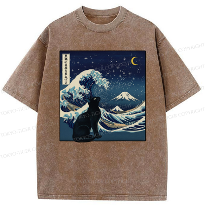 Tokyo-Tiger Cat Staring at the Starry Night Washed T-Shirt