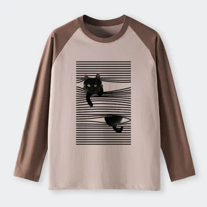 Tokyo-Tiger Cat Scratching Curtain Raglan Long Sleeve T-shirt