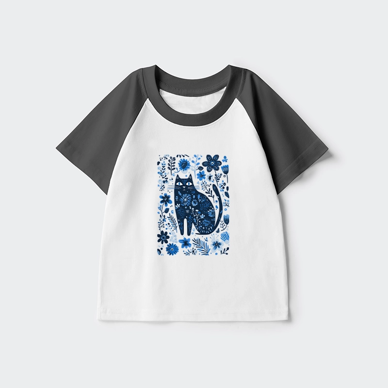 Tokyo-Tiger A Cat Among Flowers Kids Raglan T-shirt