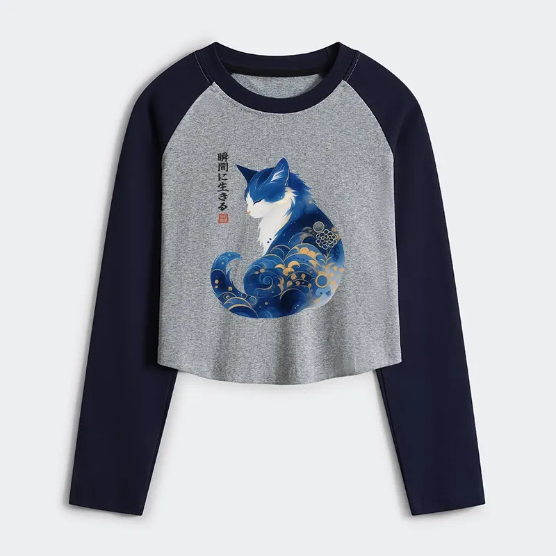 Tokyo-Tiger Retro Zen Cat: Living the Present Women's Crop Raglan T-Shirt