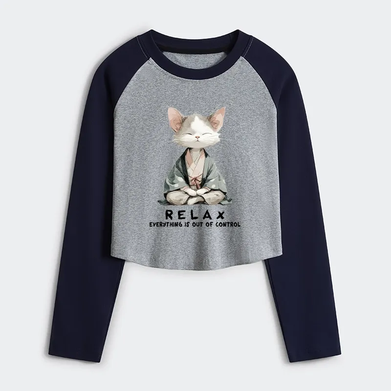Tokyo-Tiger Zen Cat Relaxation，Everything's Out Of Control Women's Crop Raglan T-Shirt