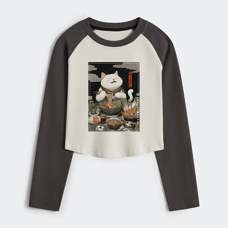 Tokyo-Tiger The Ramen-Loving Cat Women's Crop Raglan T-Shirt