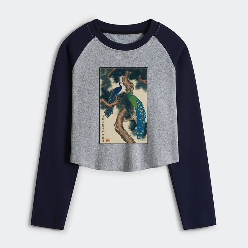 Tokyo-Tiger Peacocks in Snowy Pines Women's Crop Raglan T-Shirt