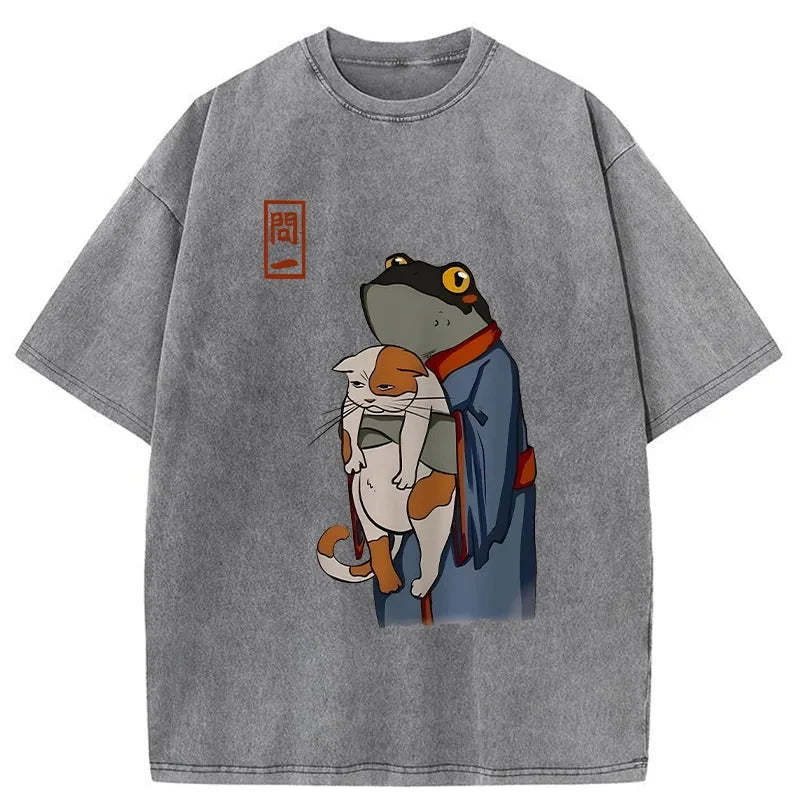 Tokyo-Tiger The Frog Holds The Cat Washed T-Shirt