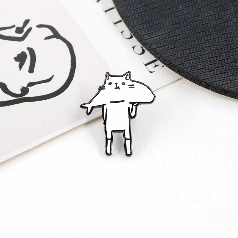 Tokyo-Tiger Funny Cat Eating Fish Pin
