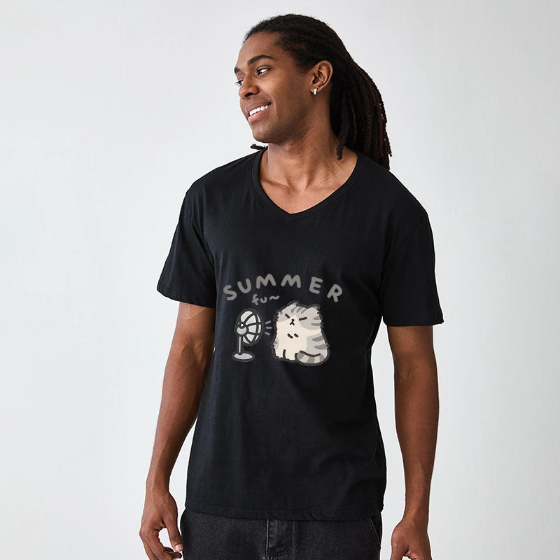 Tokyo-Tiger Summer Cat Chills With A Fan V-Neck Classic T-Shirt