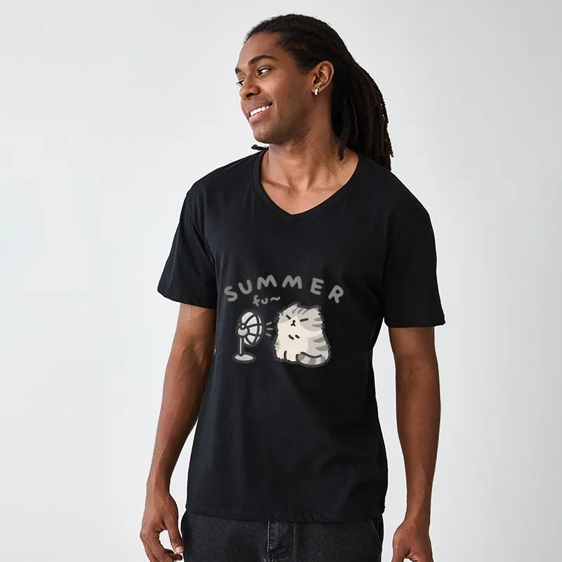 Tokyo-Tiger Summer Cat Chills With A Fan V-Neck Classic T-Shirt