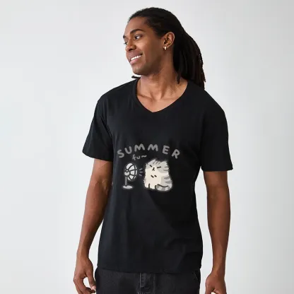 Tokyo-Tiger Summer Cat Chills With A Fan V-Neck Classic T-Shirt