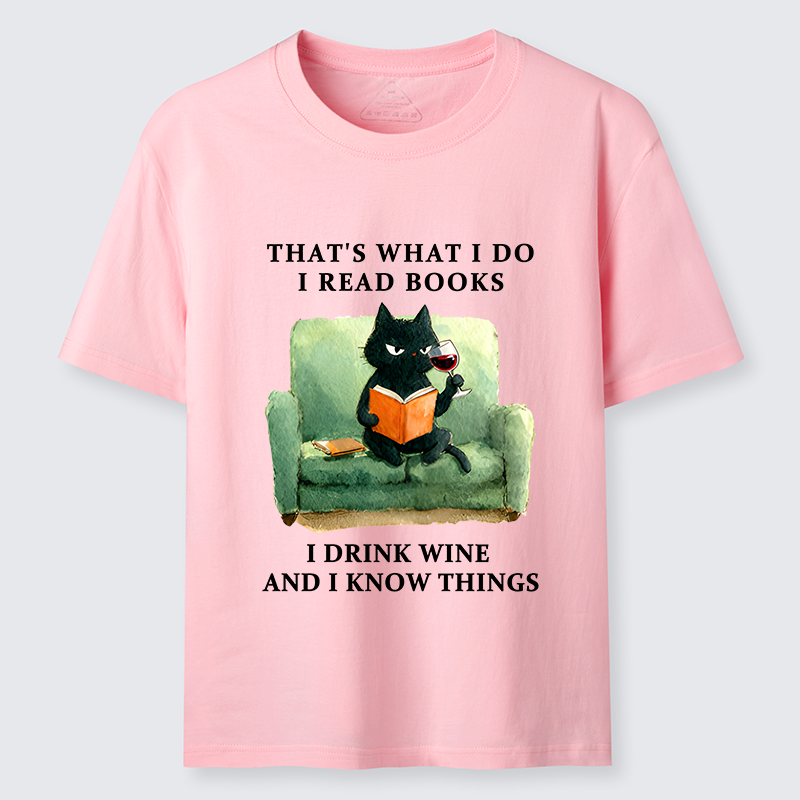 Tokyo-Tiger Cat That Reads And Drinks Classic T-Shirt