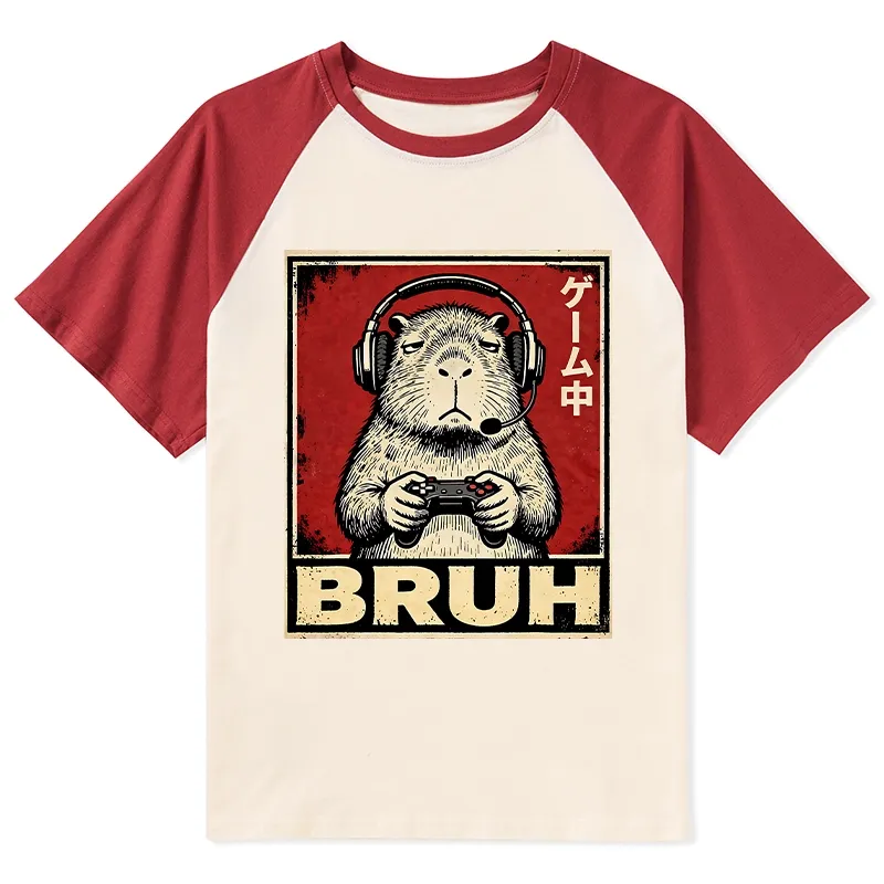 Tokyo-Tiger Funny Capybara Playing Games Raglan T-shirt