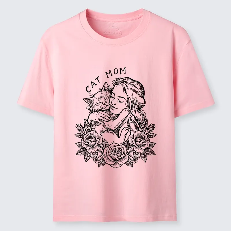 Tokyo-Tiger Cat Mom Cuddling Her Kitten Classic T-Shirt