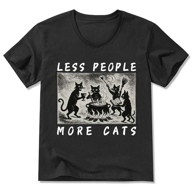 Tokyo-Tiger Cat Sacrifice Ceremony V-Neck Classic T-Shirt