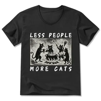 Tokyo-Tiger Cat Sacrifice Ceremony V-Neck Classic T-Shirt