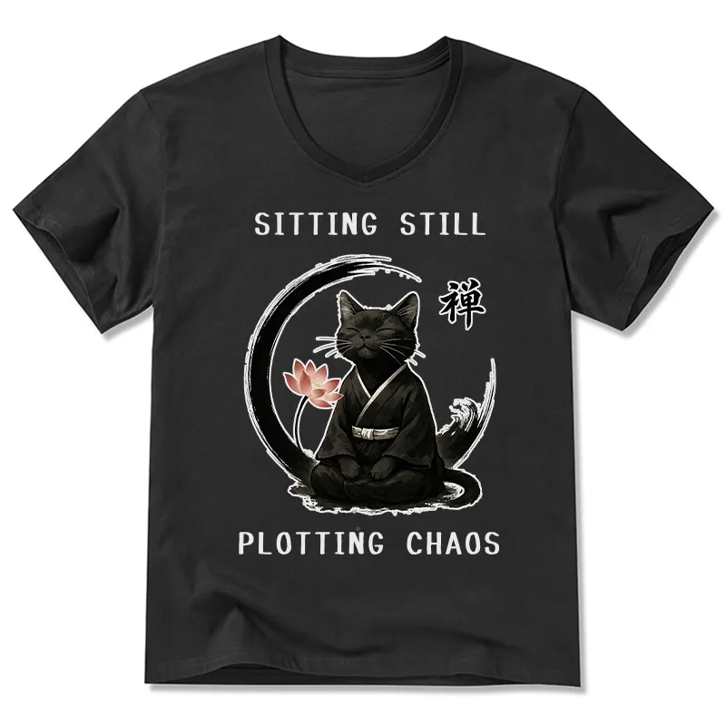 Tokyo-Tiger Sitting still  plotting chaos Calming Zen Cat Funny V-Neck Classic T-Shirt