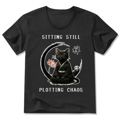 Tokyo-Tiger Sitting still  plotting chaos Calming Zen Cat Funny V-Neck Classic T-Shirt