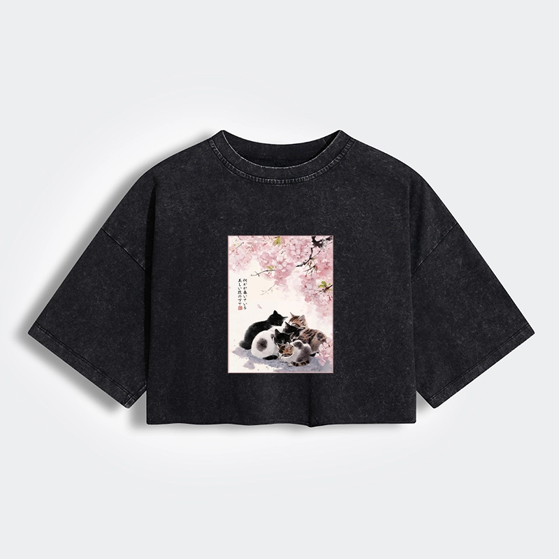 Tokyo-Tiger Cute Cats Sakura Garden Women's Washed Crop T-Shirt