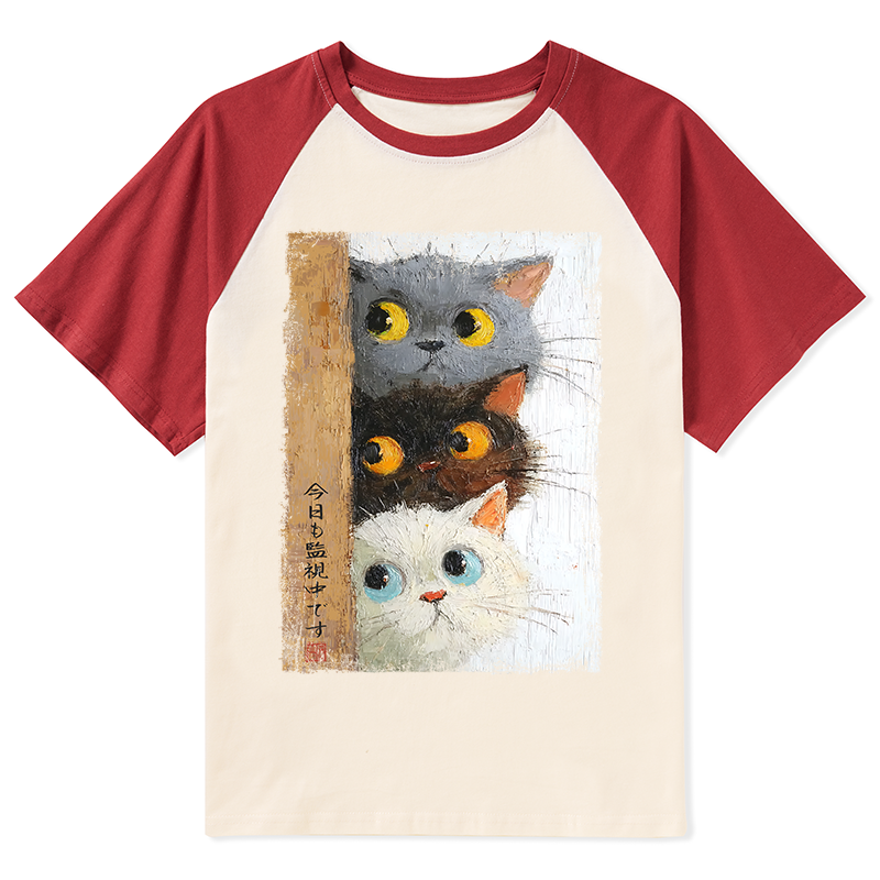 Tokyo-Tiger Three Cute Cats Watch You Raglan T-shirt
