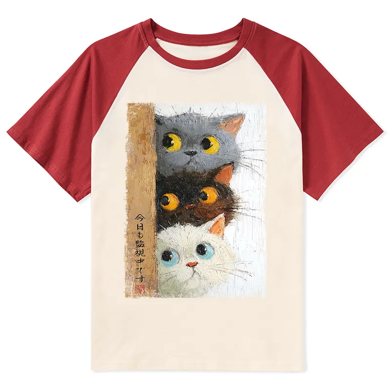 Tokyo-Tiger Three Cute Cats Watch You Raglan T-shirt