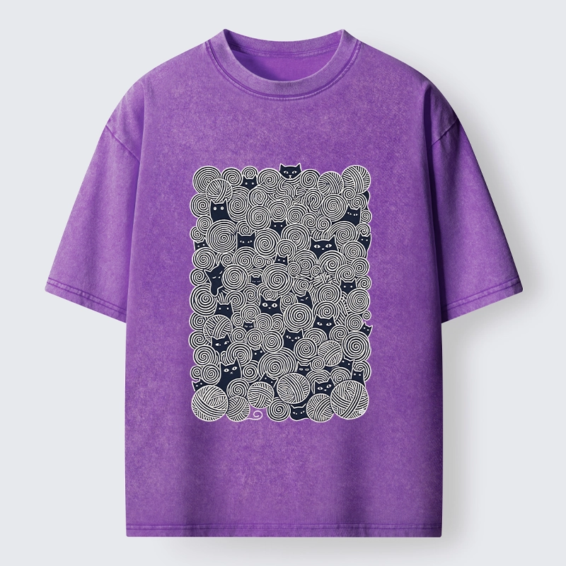 Tokyo-Tiger Tiny Black Cats Hide In Yarn Balls Washed T-Shirt