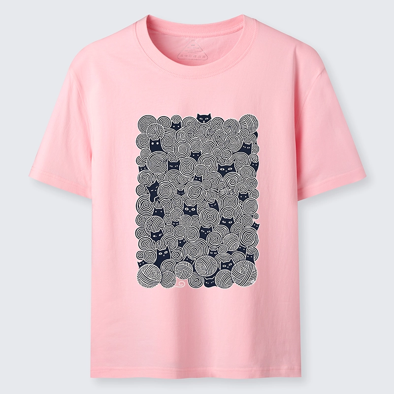 Tokyo-Tiger Tiny Black Cats Hide In Yarn Balls Classic T-Shirt