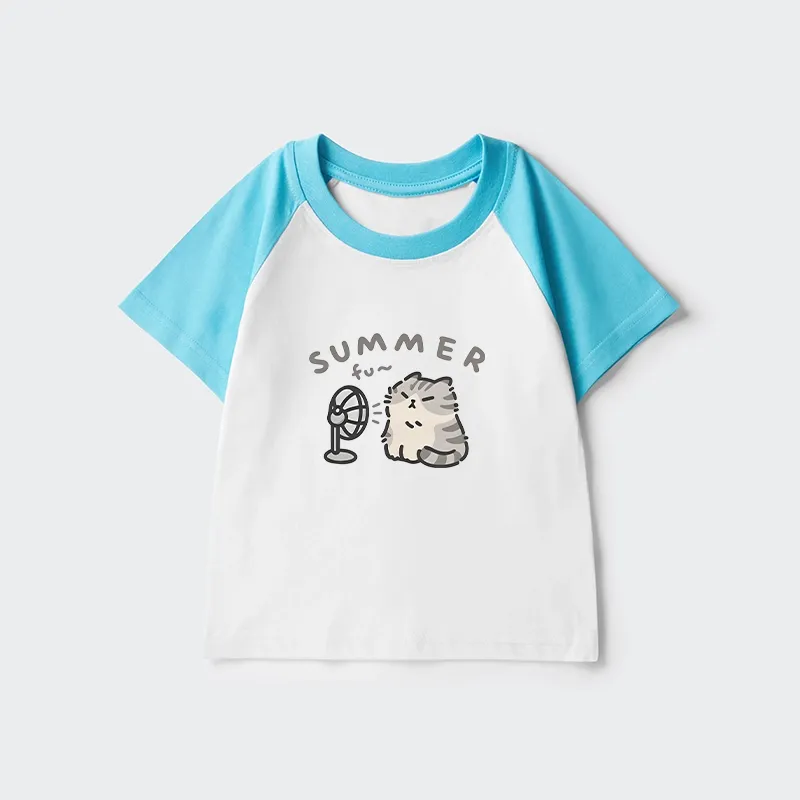 Tokyo-Tiger Summer Cat Chills With A Fan Kids Raglan T-shirt