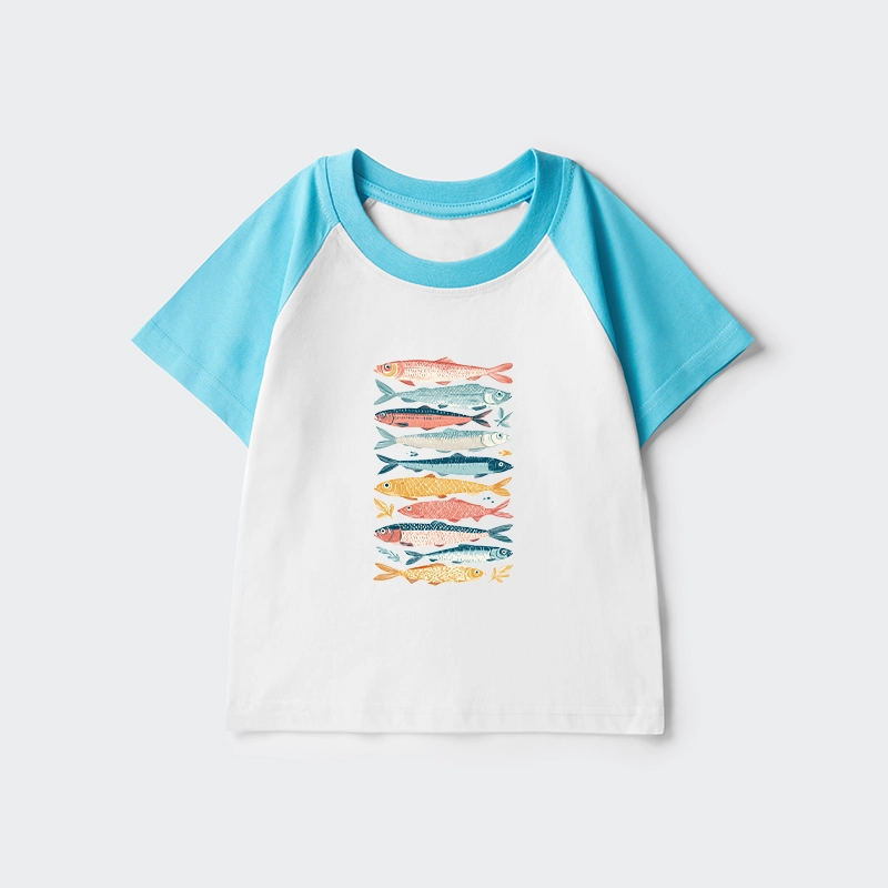 Tokyo-Tiger Beautiful Colorful Fish In The Sea Kids Raglan T-shirt