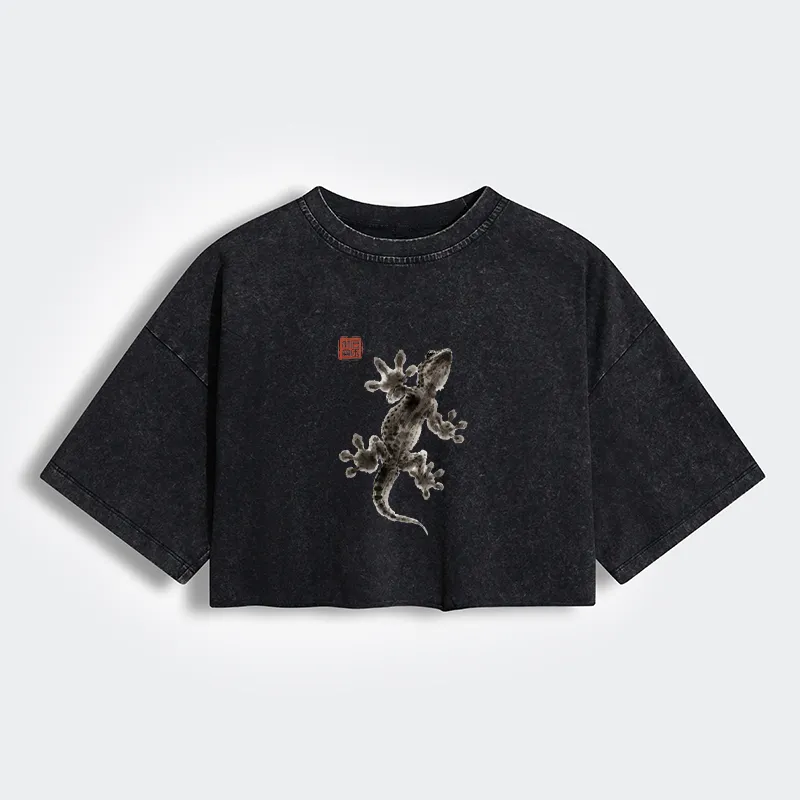 Tokyo-Tiger Minimal Asian Ink Brush Gecko Vibe Women's Washed Crop T-Shirt Sale