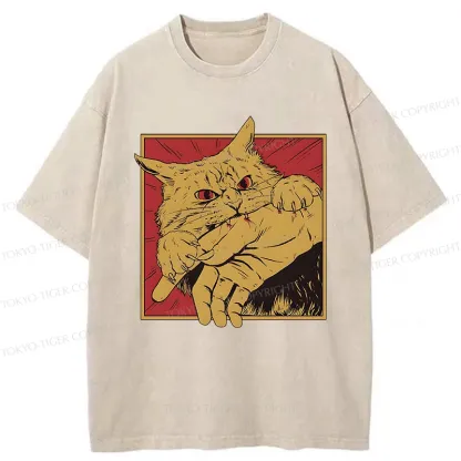 Tokyo-Tiger Retro Cat Biting Hand Washed T-Shirt